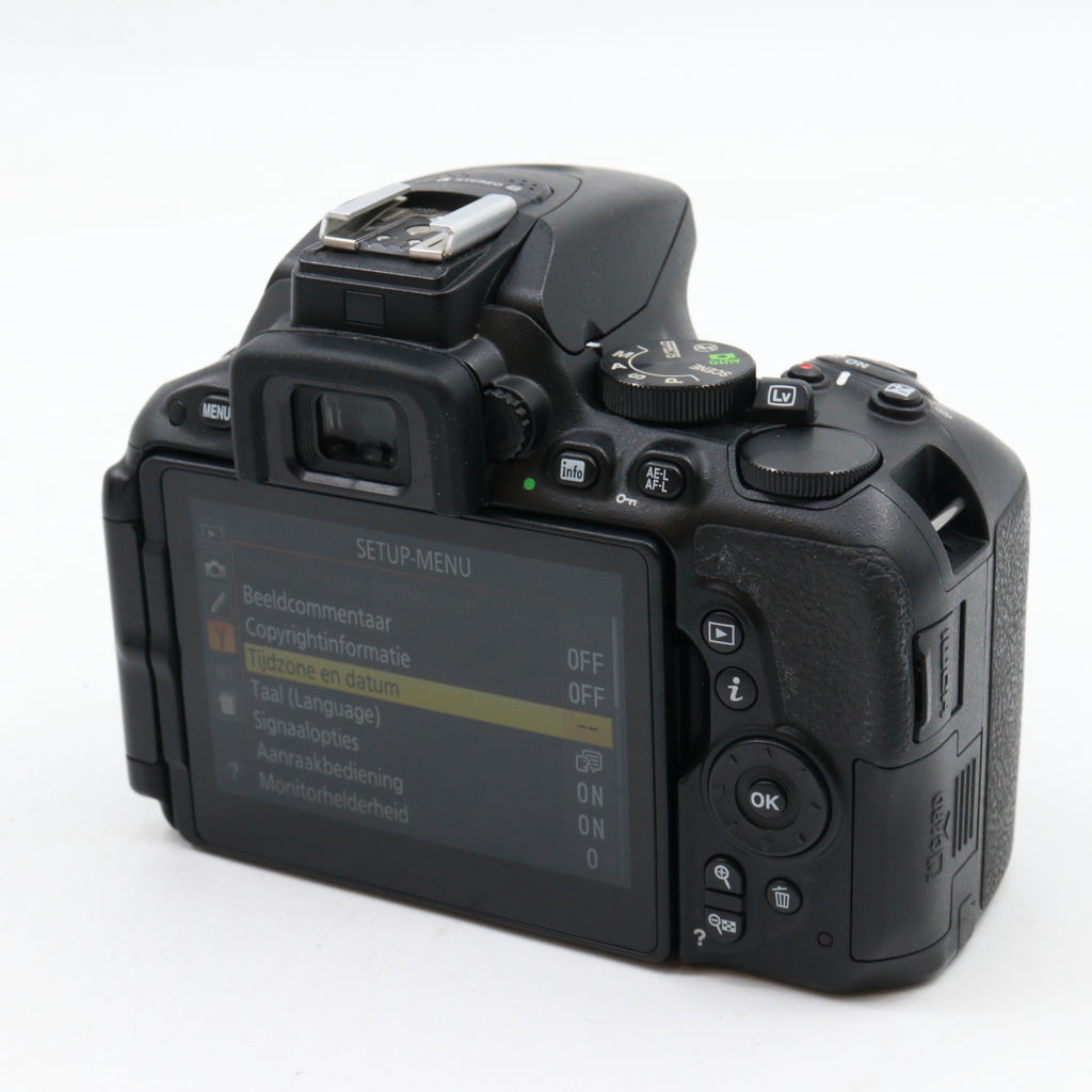 Nikon D5500 body used