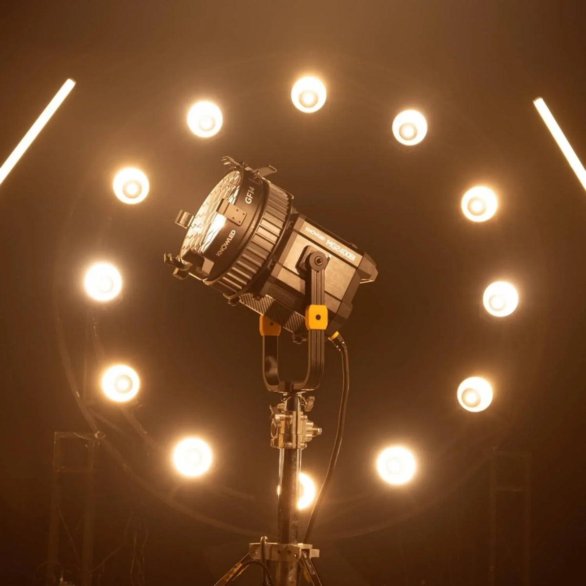 Godox KNOWLED MG2400Bi Bi-Color LED Lamp