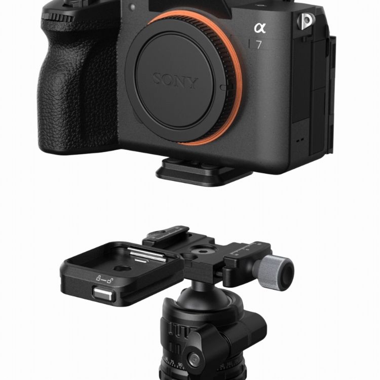 SmallRig 5913 Vertical Base for Arca-Swiss Quick Release Mount k Releasek Release
