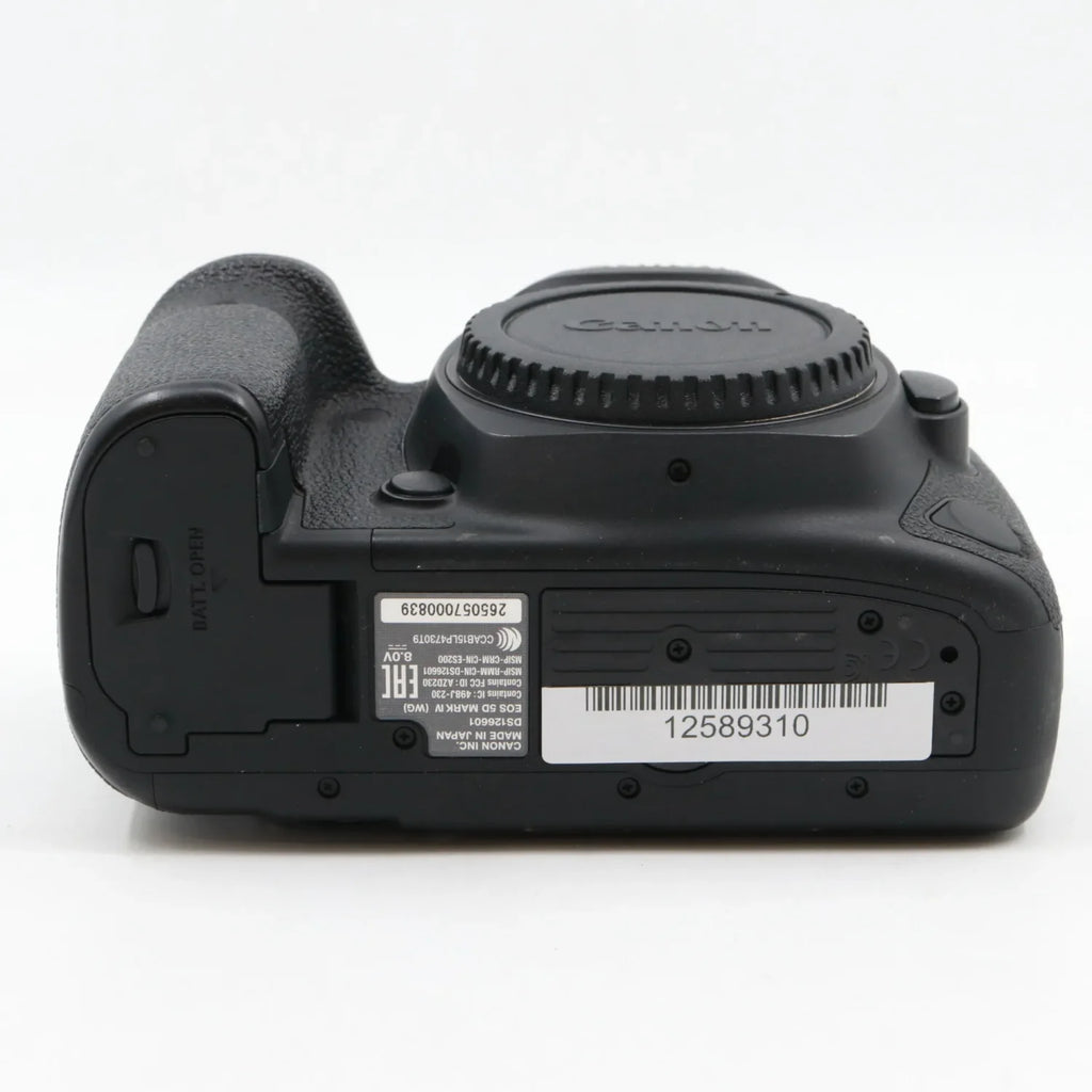 Canon EOS 5D Mark IV body used