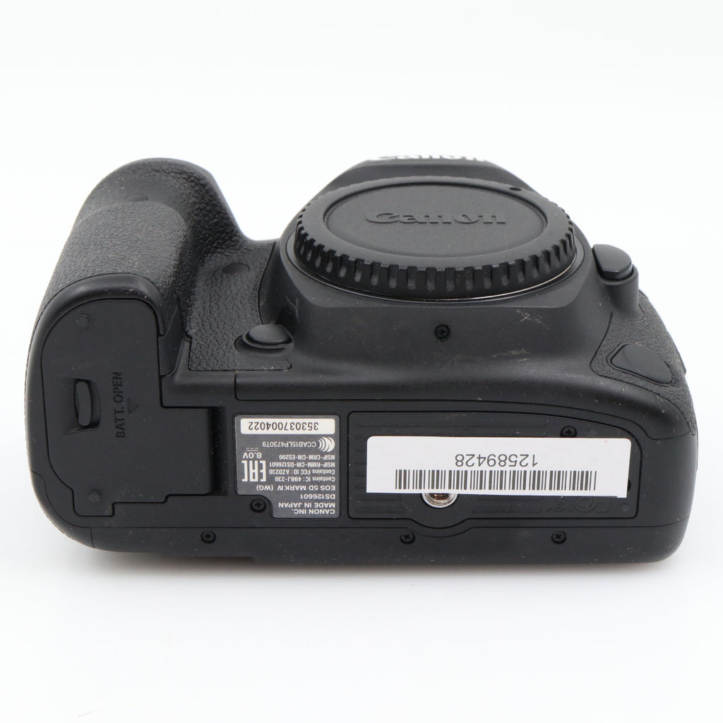 Canon EOS 5D mark IV body used