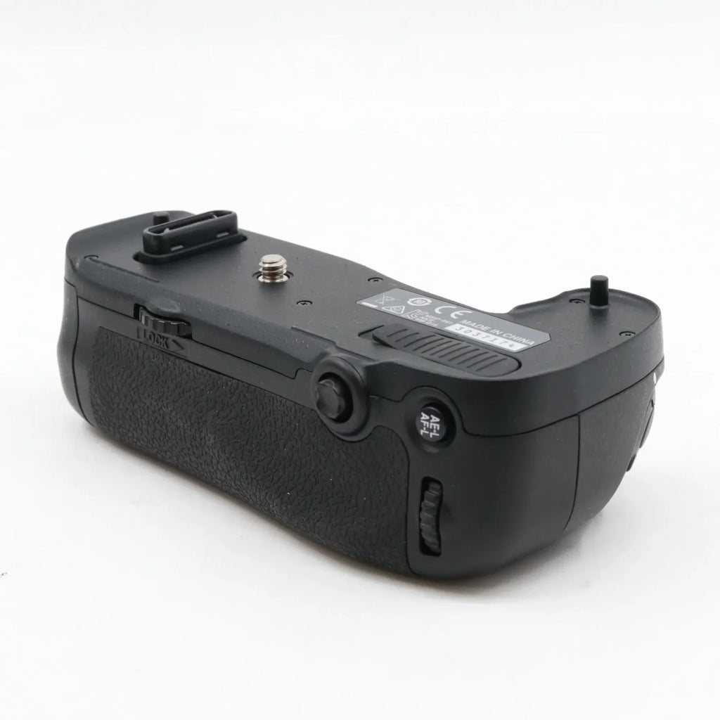 Nikon MB-D16 batterygrip used