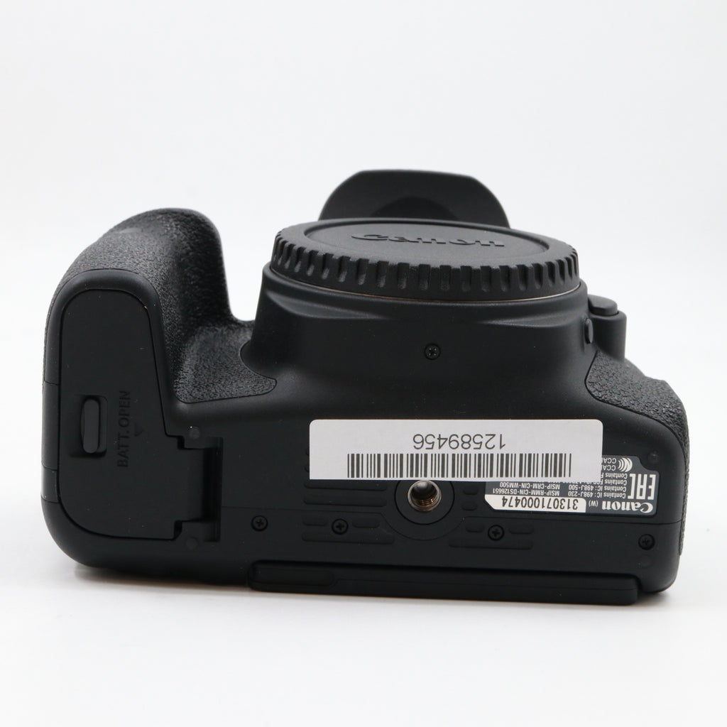 Canon EOS 77D body used