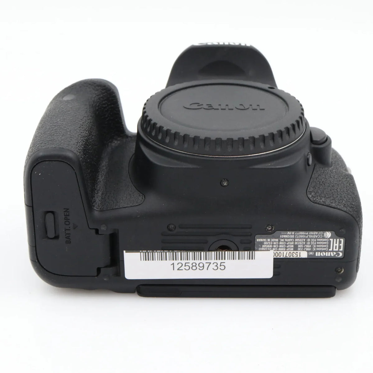 Canon EOS 77D body used