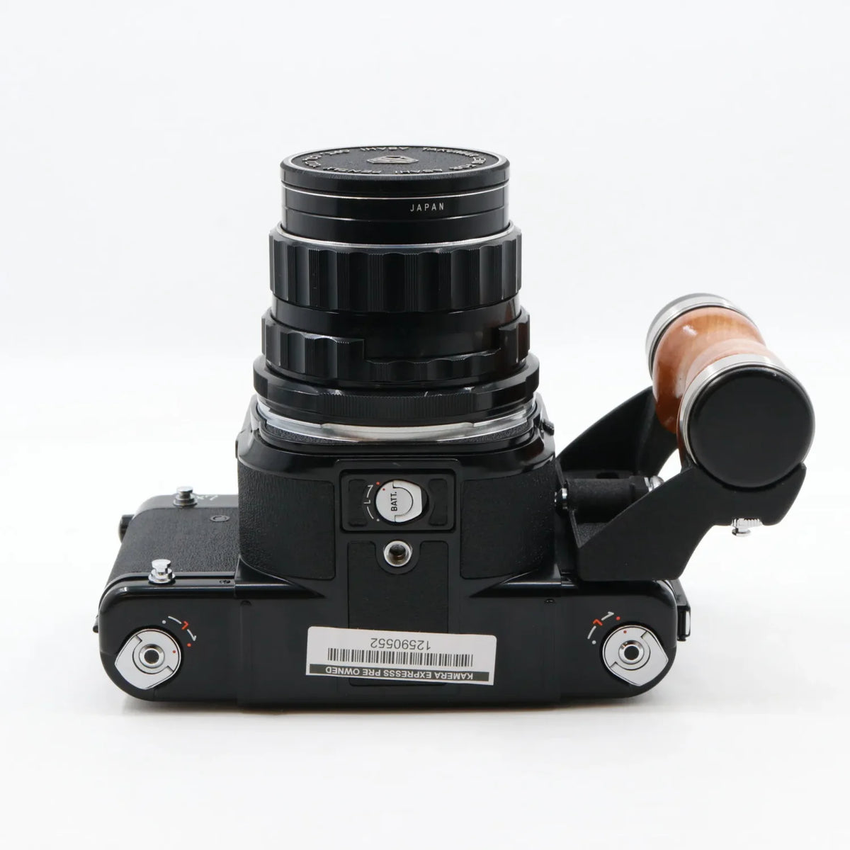Pentax 6x7 body + SMC Takumar 105mm f/2.4 + handle used