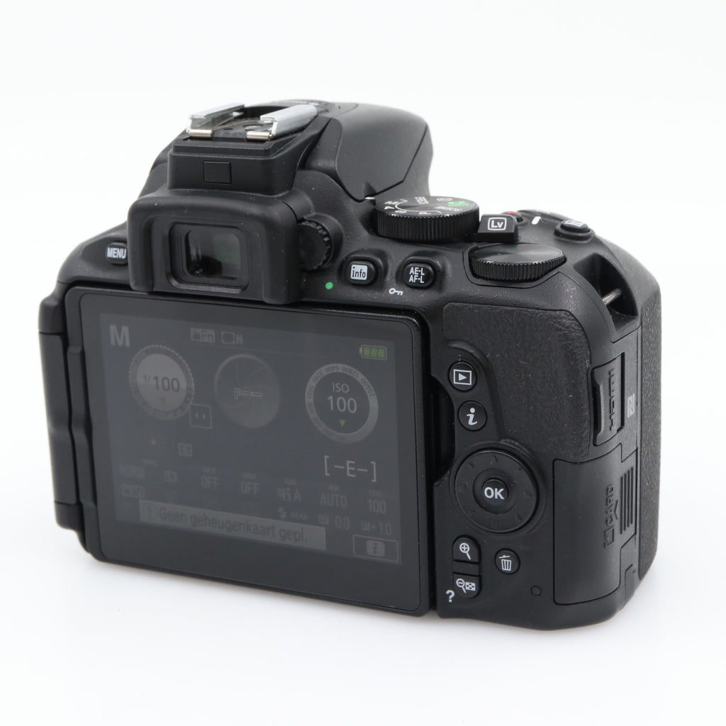 Nikon D5600 body used