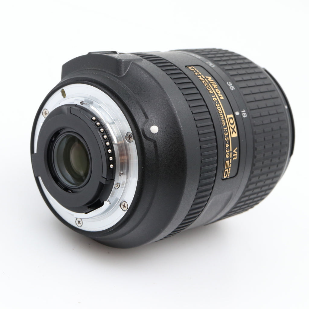 Nikon AF-S 18-300mm f/3.5-6.3G ED VR DX used