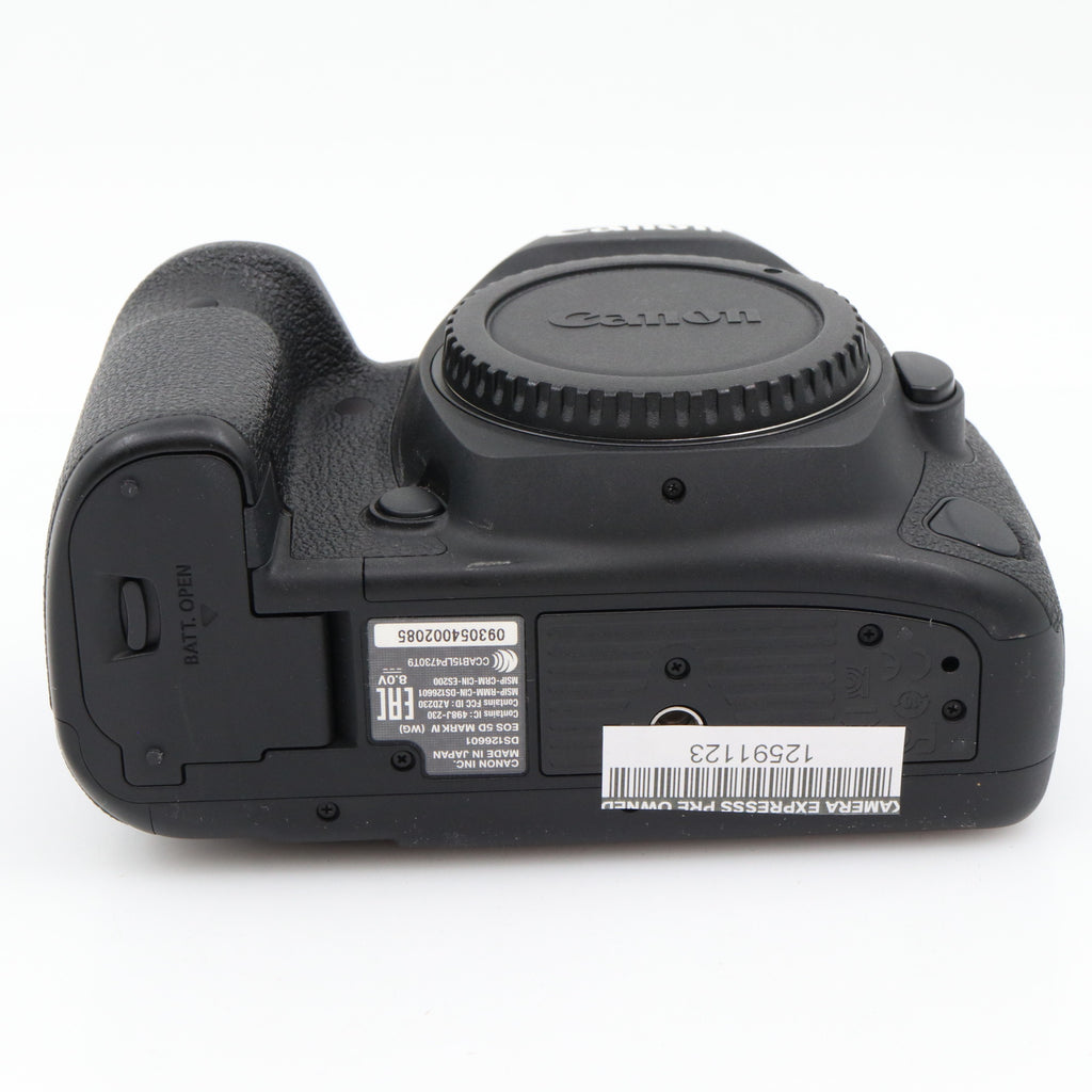 Canon EOS 5D mark IV body used