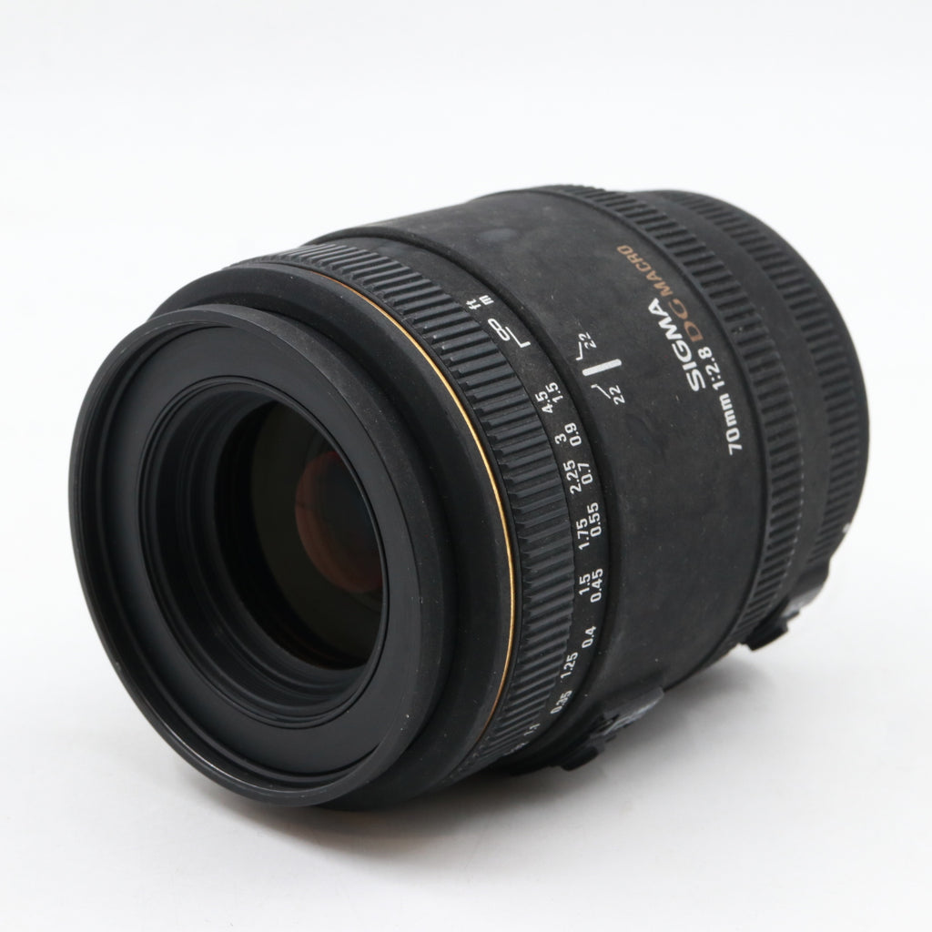 Sigma 70mm f/2.8 EX DG Macro Canon used