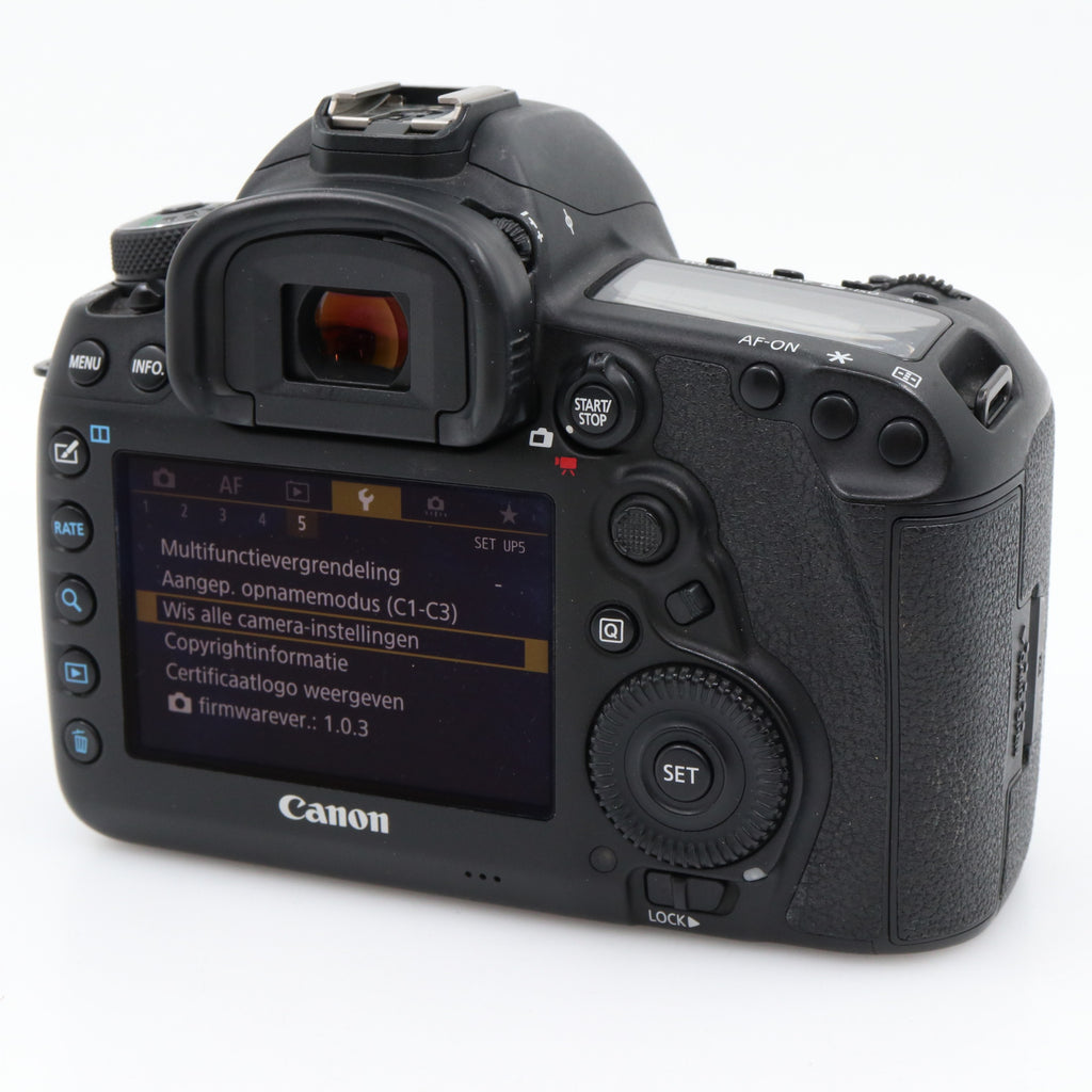 Canon EOS 5D mark IV body used