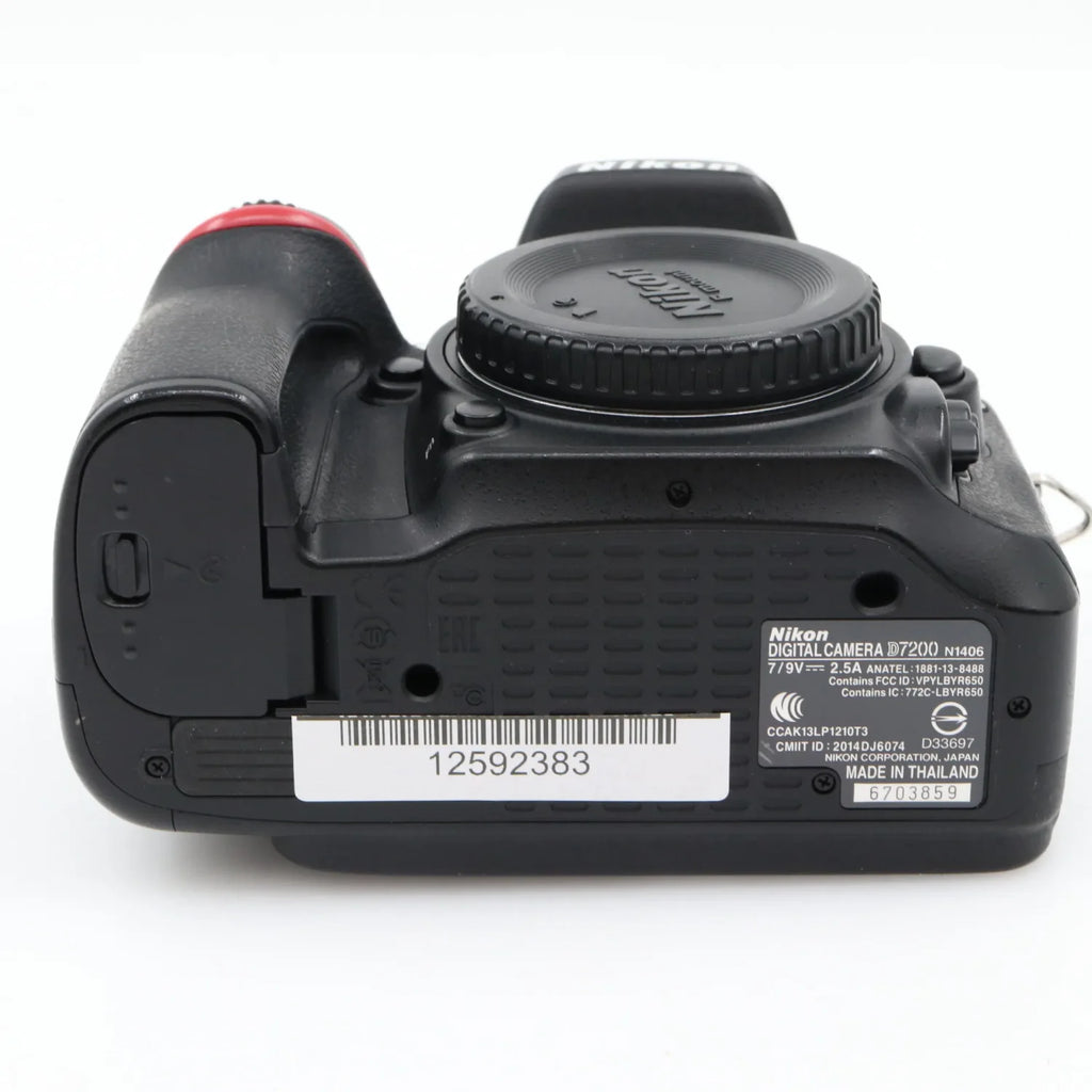 Nikon D7200 body used