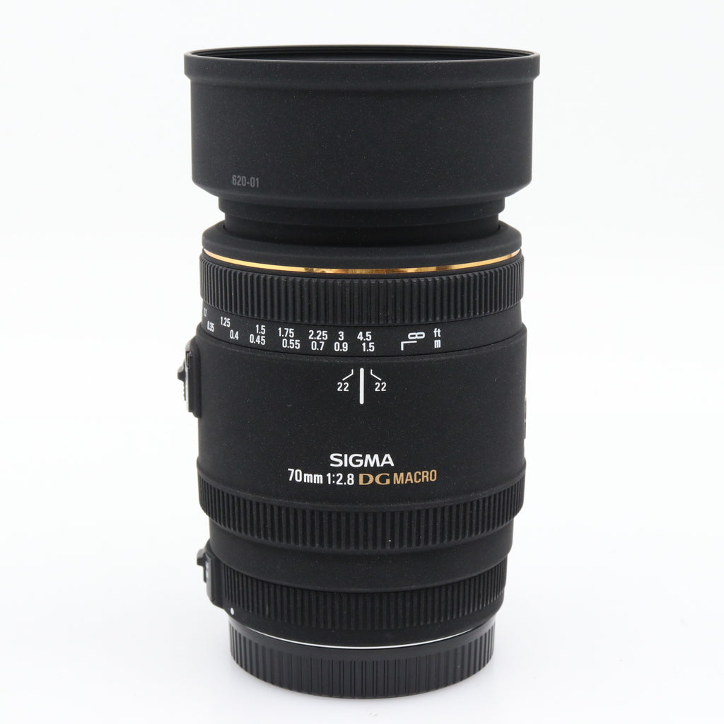 Sigma 70mm f/2.8 EX DG Macro Canon used