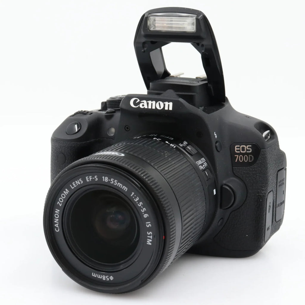 Canon EOS 700D + EF-S 18-55mm f/3.5-5.6 IS STM gebraucht
