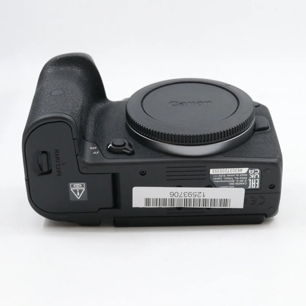 Canon EOS R7 body used