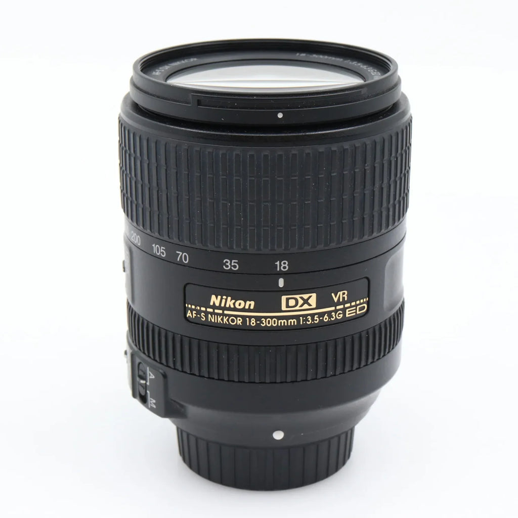 Nikon AF-S 18-300mm f/3.5-6.3G ED VR DX gebraucht