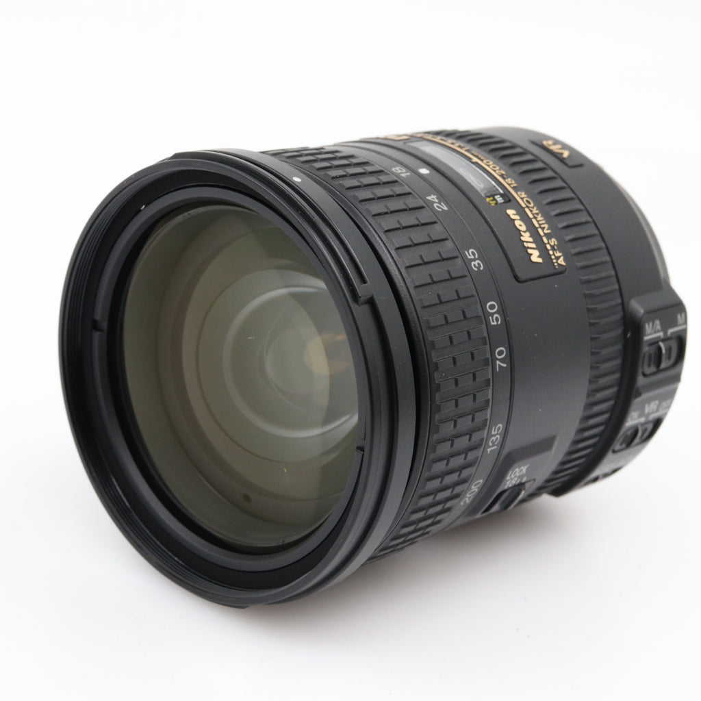 Nikon AF-S 18-200mm f/3.5-5.6G ED DX VR II gebraucht
