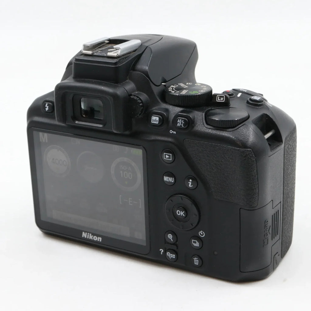 Nikon D3500 Gehäuse gebraucht