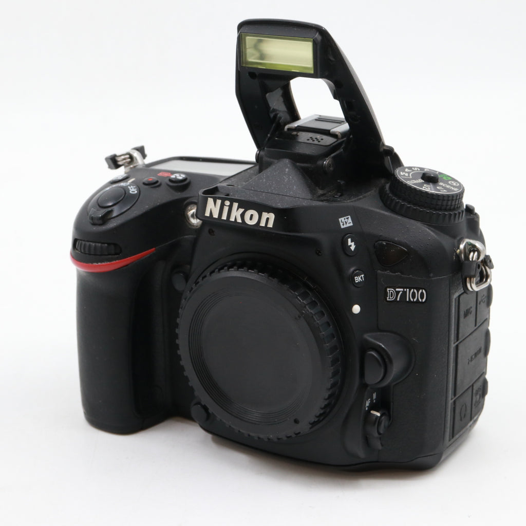 Nikon D7100 body used