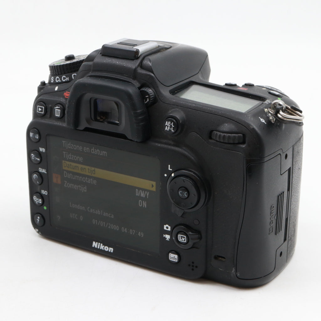Nikon D7100 body used