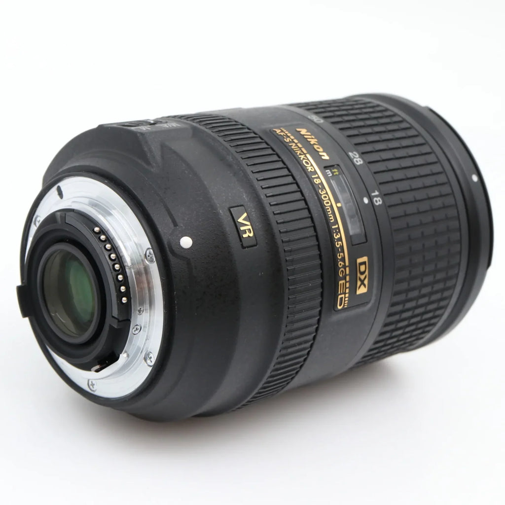 Nikon AF-S 18-300mm f/3.5-5.6G ED VR DX used