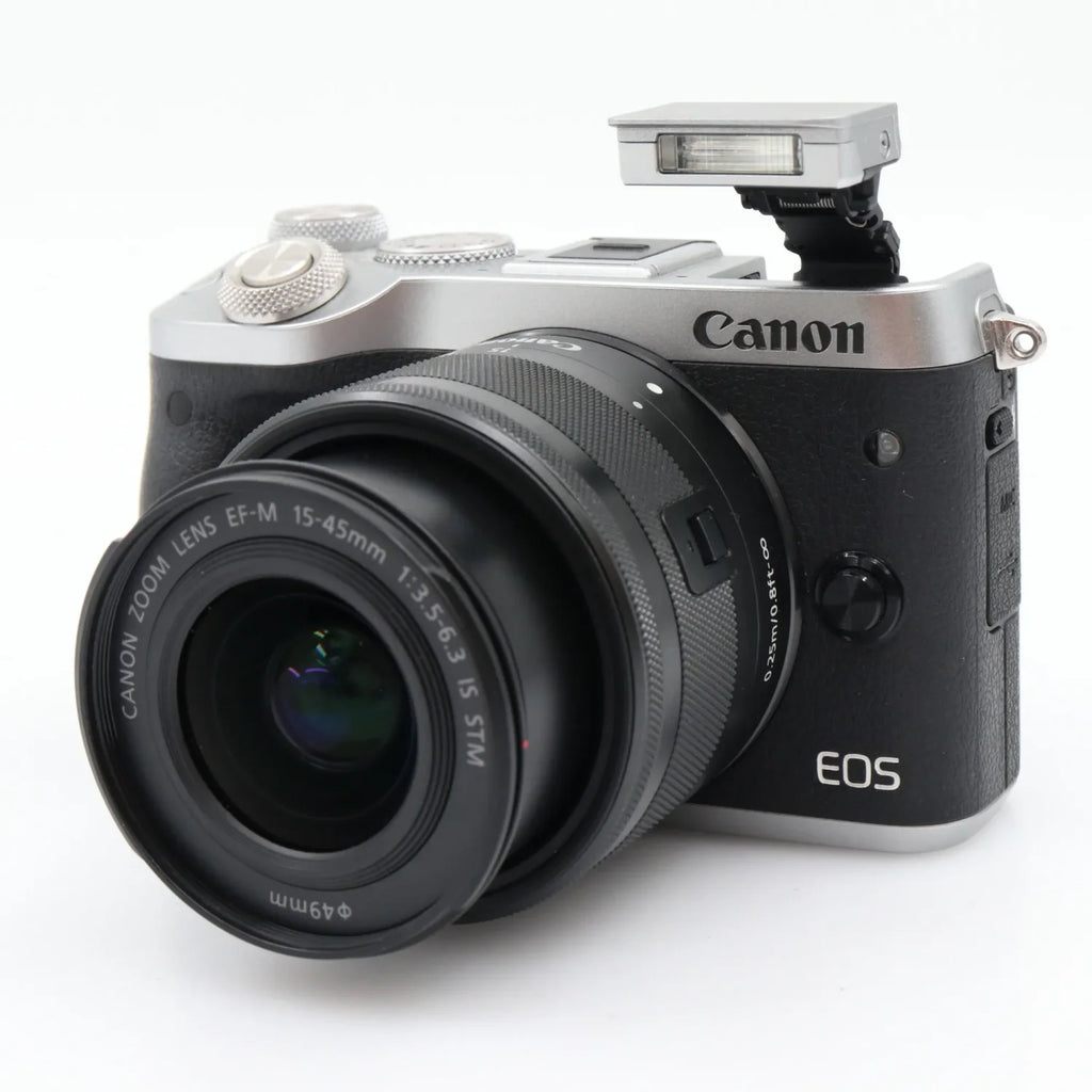 Canon EOS M6 + 15-45mm f/3.5-6.3 IS STM Gebraucht