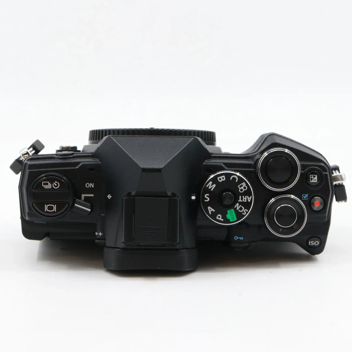 OM SYSTEM OM-5 body used